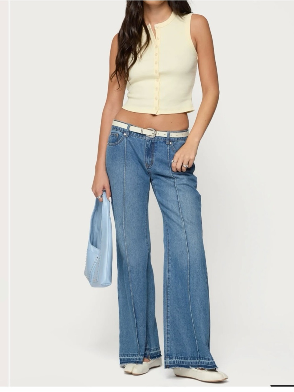 Edikted - NWT - Women’s Low-Rise Boot Cut Jeans in Size Medium